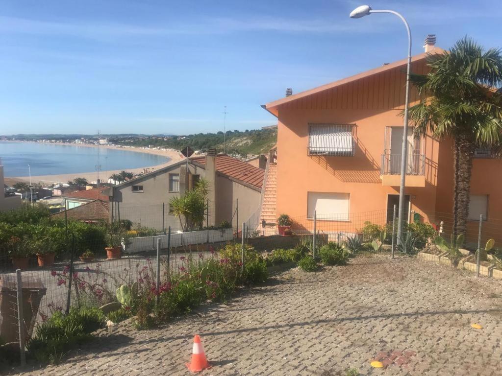 Casa Linda, A Due Passi Dal Mare Apartment Numana Ngoại thất bức ảnh